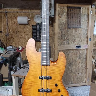 276007356 3178097455760191 3765692162958263644 N