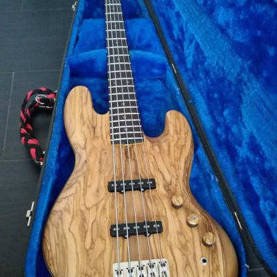 17553821 1904322116471071 261014436334517174 N